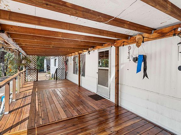 2nd image of 101 Melissa Ln