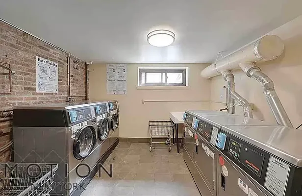 Rented by MOTION New York | media 4