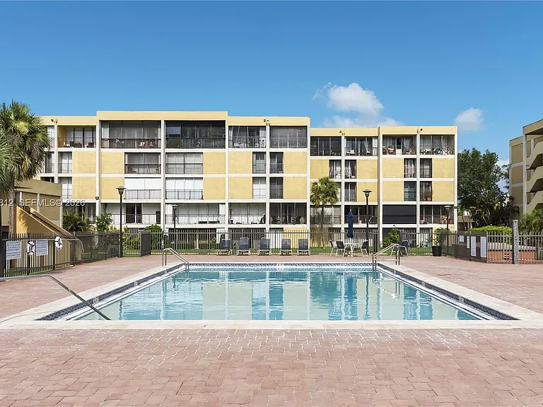 9180 Fontainebleau Blvd #103 — Photo 15