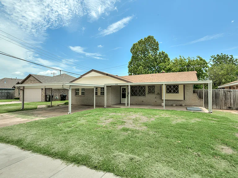 106 N Norman Ave — Photo 13