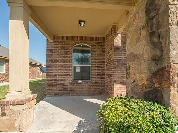2nd image of 3403 Cricklewood Dr