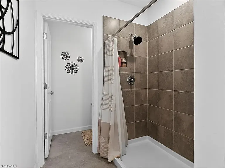 1672 Lake Jessup Cir — Photo 11