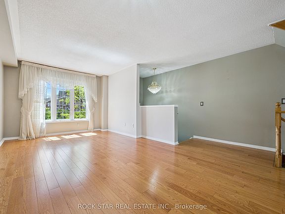 4th image of 5055 Heatherleigh Ave #32