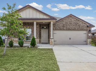 222 Reagor Dr, Taylor, TX 76574