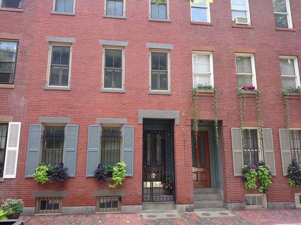 2nd image of 43 Lawrence St