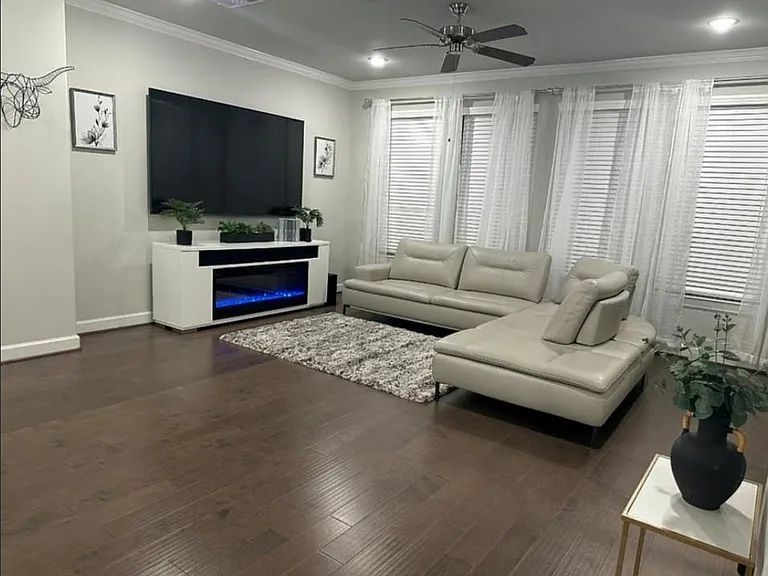 10609 Centre Forest Dr — Photo 3
