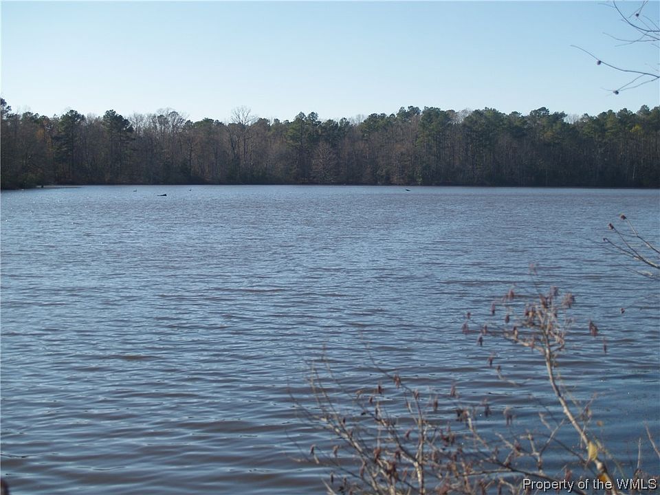 1st image of N Waterside Dr