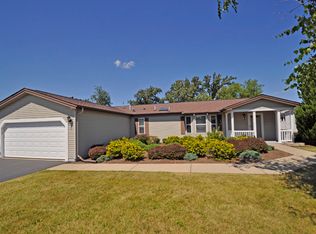 2602 Maywood Ct, Grayslake, IL 60030