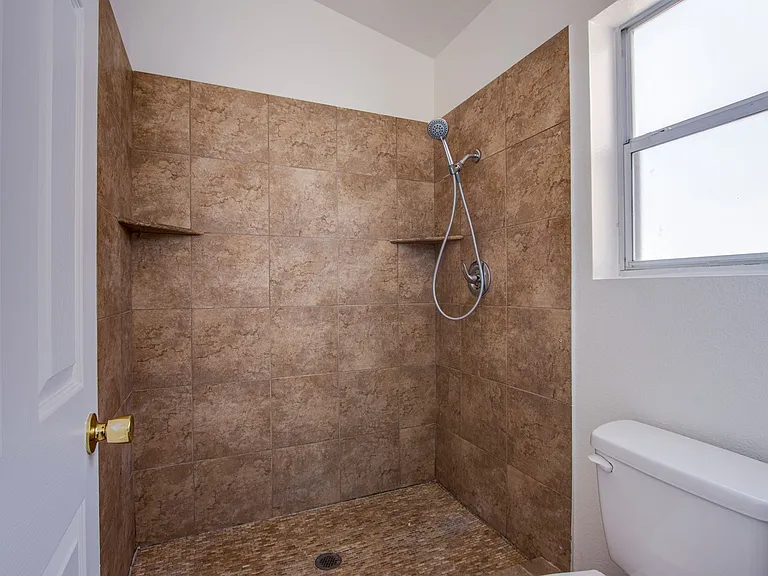 7510 Isley Ave — Photo 12