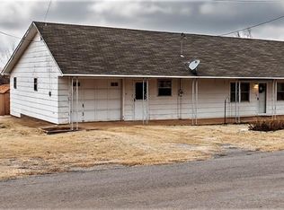 301 N Dewey, Corn, OK 73024