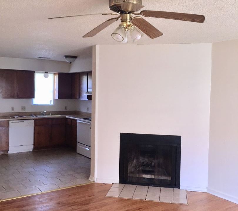 2nd image of 1609 S Z St
