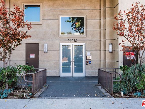 3rd image of 14412 Killion St #409