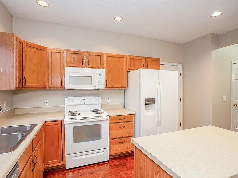 7640 Lady Bank Dr — Photo 7
