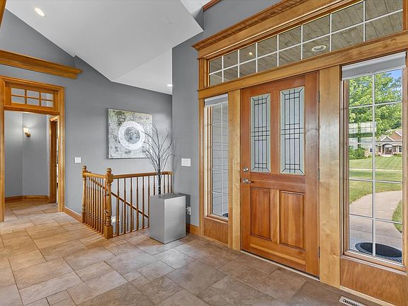 5th image of S99W33205 Genevieve DRIVE