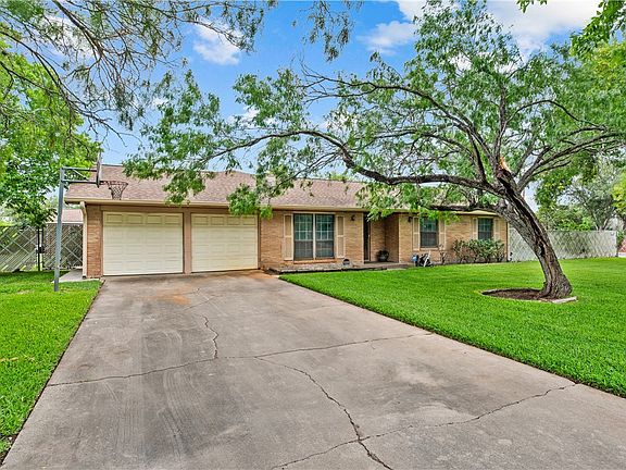 2nd image of 1333 Rose Dr