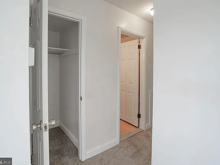 1975 Beyer Ave #1 — Photo 10