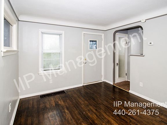 4th image of 1357 E 289th St