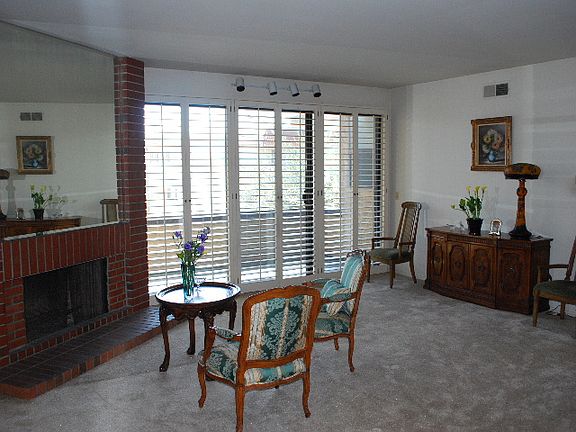 2nd image of 2323 S Bentley Ave APT 202