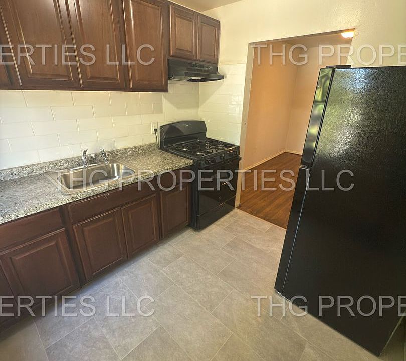 1st image of 600-610 E Front St #610-2J