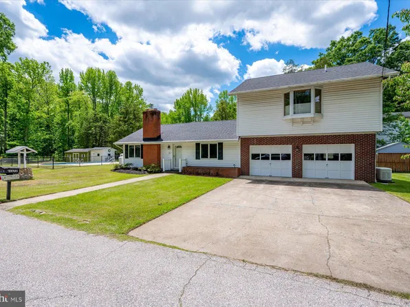 3372 Oak Dr, Edgewater, MD 21037