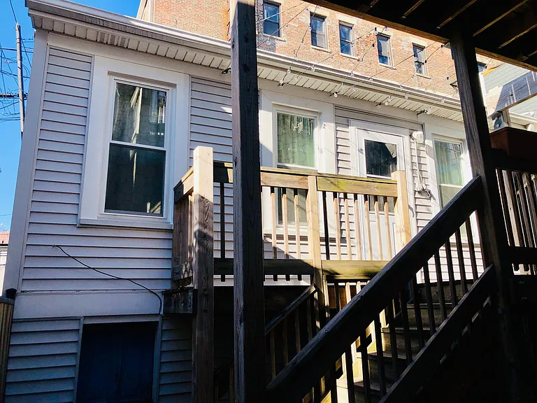 S Carpenter St — Photo 2