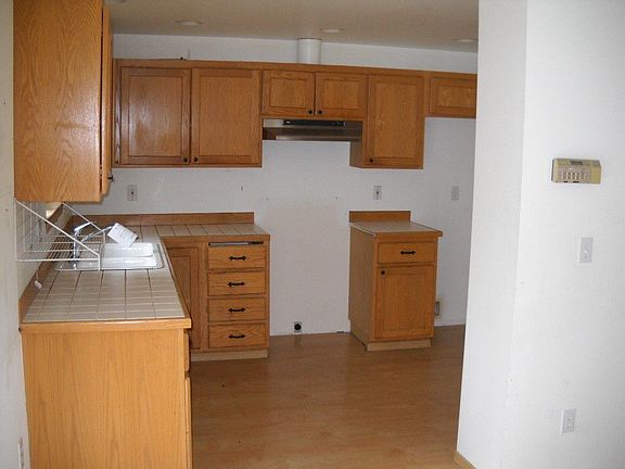 5th image of 11812 Meridian Pl NE
