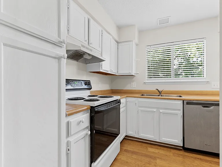3156 Heathstead Pl #C — Photo 7