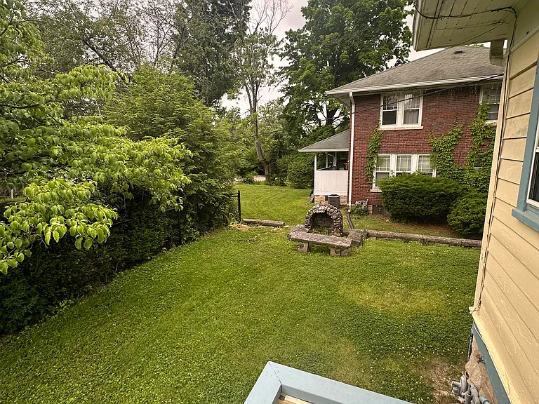 828 E University St #1 — Photo 19
