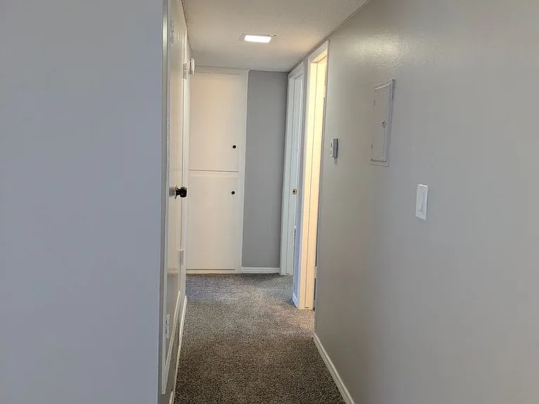 17031 Pinehurst Ln — Photo 9