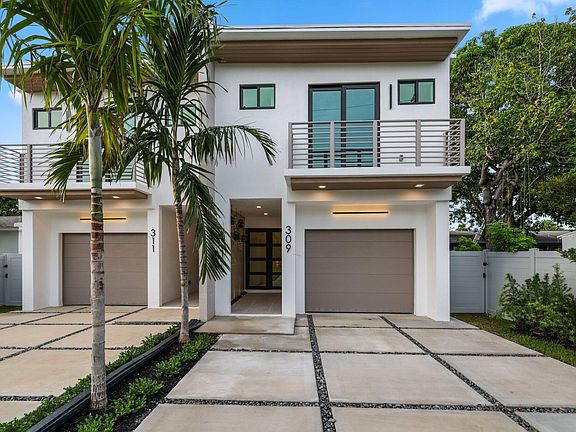 4th image of 309 SW 14 Court