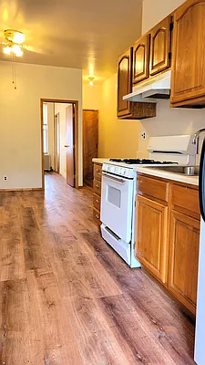 Rented by New York Dwellings LLC | media 22