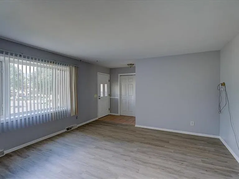 3909 Patrick Henry Way — Photo 26