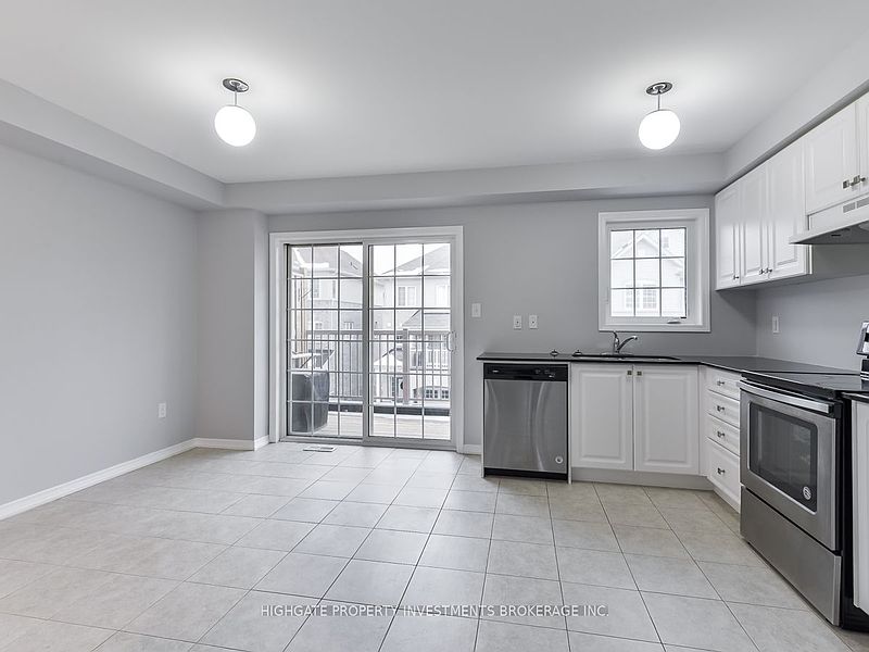 Ajax Townhouse for rent - 3 Bedrooms — photo 7