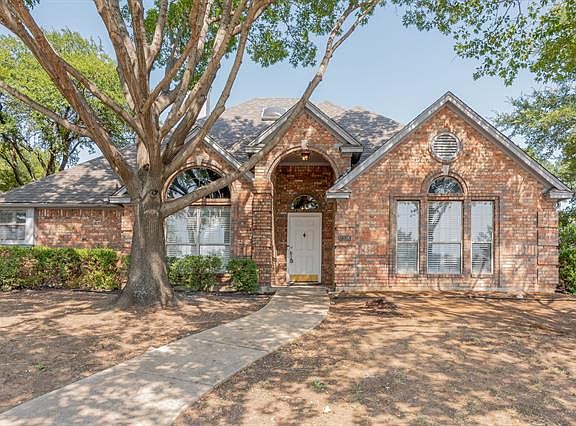 2nd image of 7336 Holiday Ln