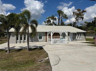 9161 Seville Rd, Fort Myers, FL 33967