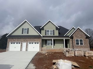 8076 Abraham Ln, Ooltewah, TN 37363