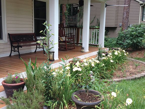 5th image of 348 Summer Pl