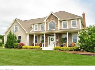 66 Ridgeview Dr, Ellington, CT 06029