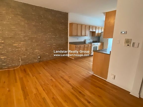 4th image of 740 W Barry Ave #3B