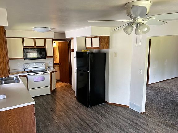 2nd image of 2830 W Glenpark Dr