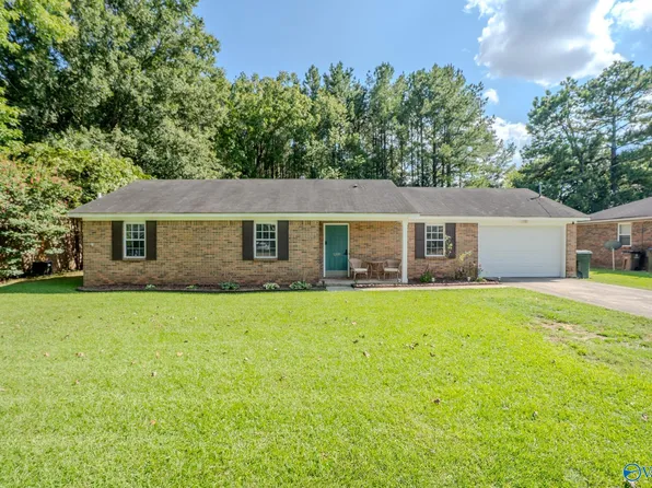 1209 Clarkview St SW, Decatur, AL 35601