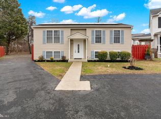 8252 Glen Ct, Jessup, MD 20794