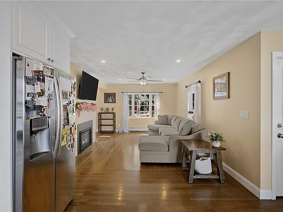 5th image of 10 Willington Rd