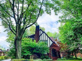 1126 Delia Ave, Akron, OH 44320