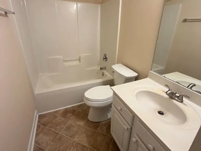 2420 Damascus Dr — Photo 12