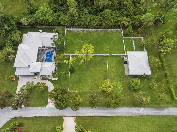 6690 NW 67th Place, Parkland, FL 33067