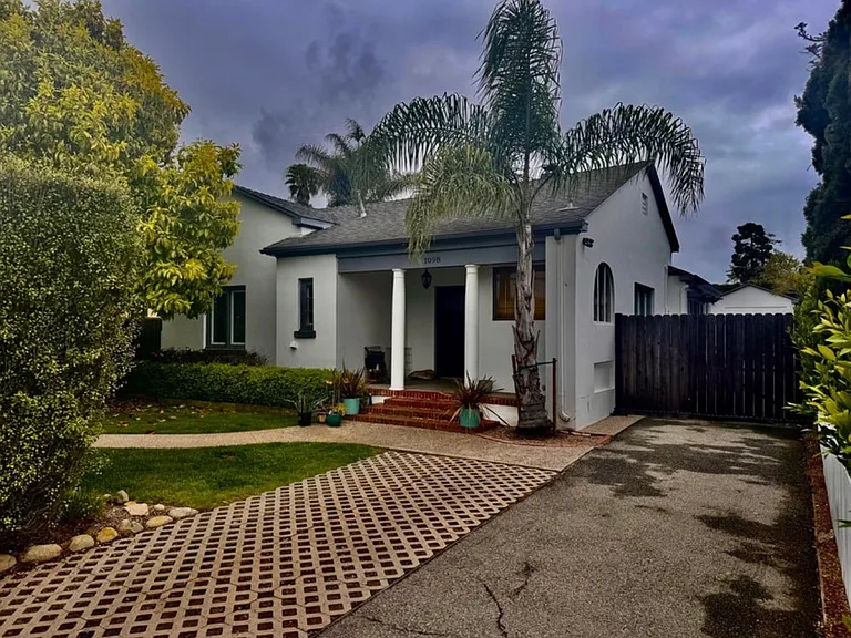 1098 Linden Ave — Photo 11