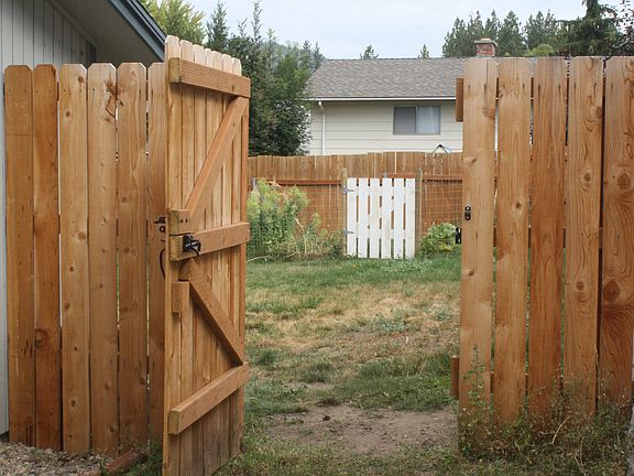 Updated fenced in yard