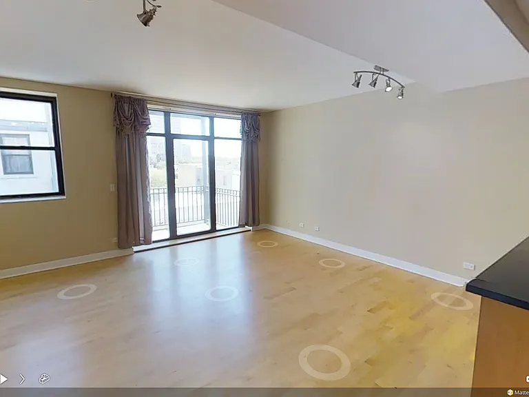 811 W Eastwood Ave #508 — Photo 6