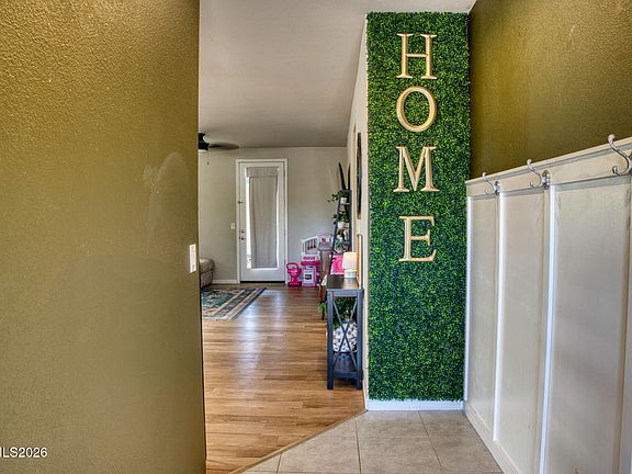 4th image of 318 Granite Ct